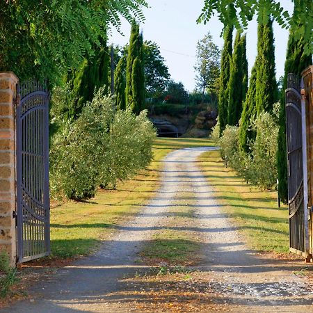 Lubriano Agriturismo Buriano מראה חיצוני תמונה